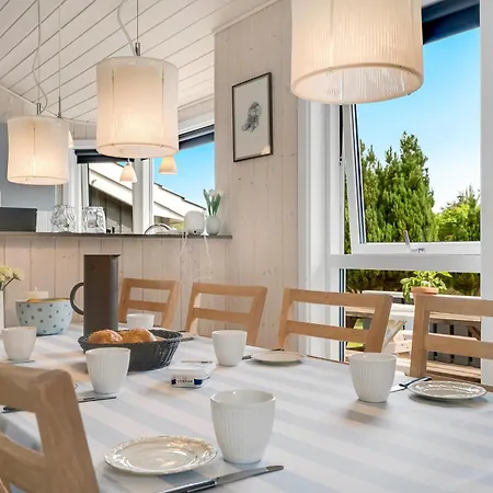 Modern With Large Enclosed Terrace In Quiet Surroundings Fjerritslev